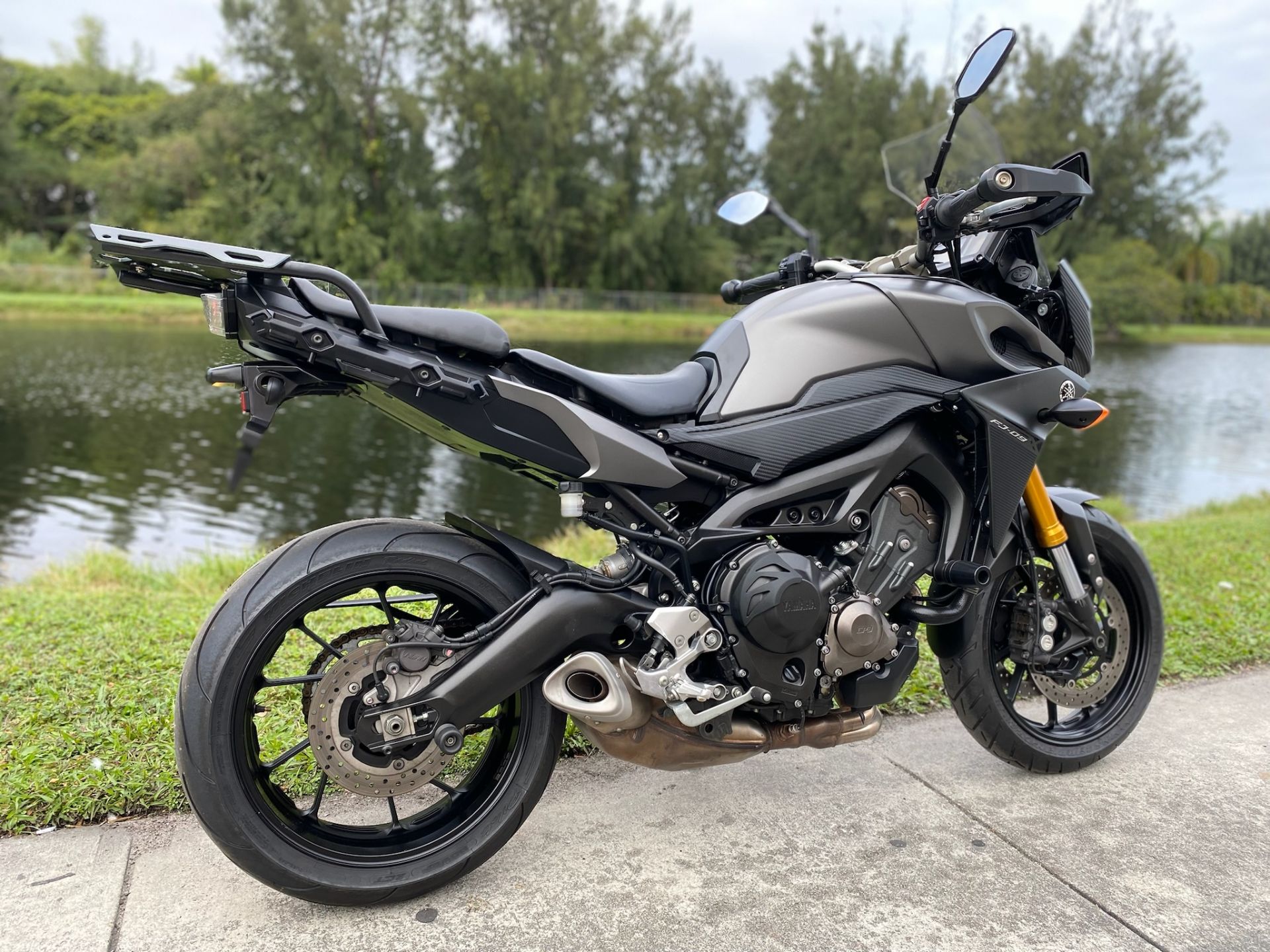 2015 Yamaha FJ-09 in North Miami Beach, Florida - Photo 4