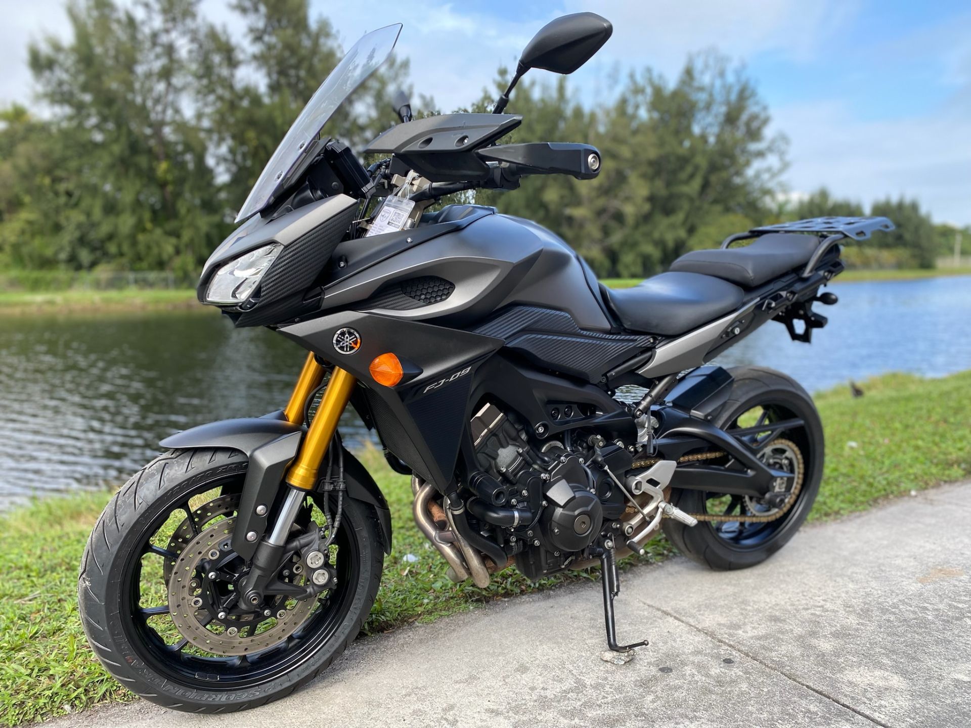 2015 Yamaha FJ-09 in North Miami Beach, Florida - Photo 12