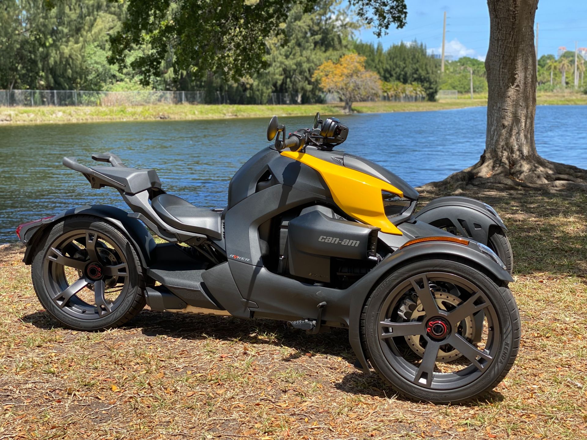 2020 Can-Am Ryker 900 ACE in North Miami Beach, Florida - Photo 1