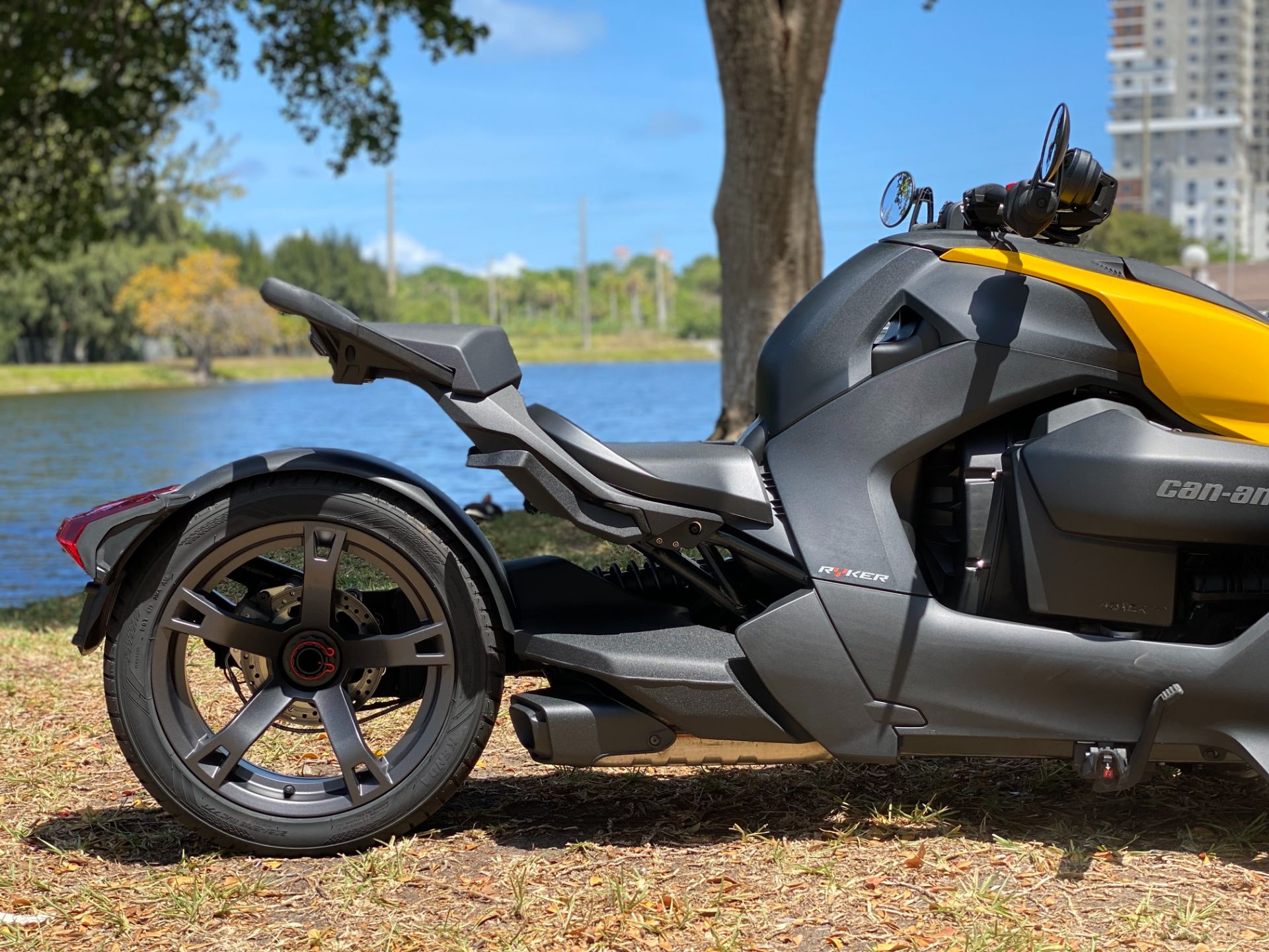 2020 Can-Am Ryker 900 ACE in North Miami Beach, Florida - Photo 8