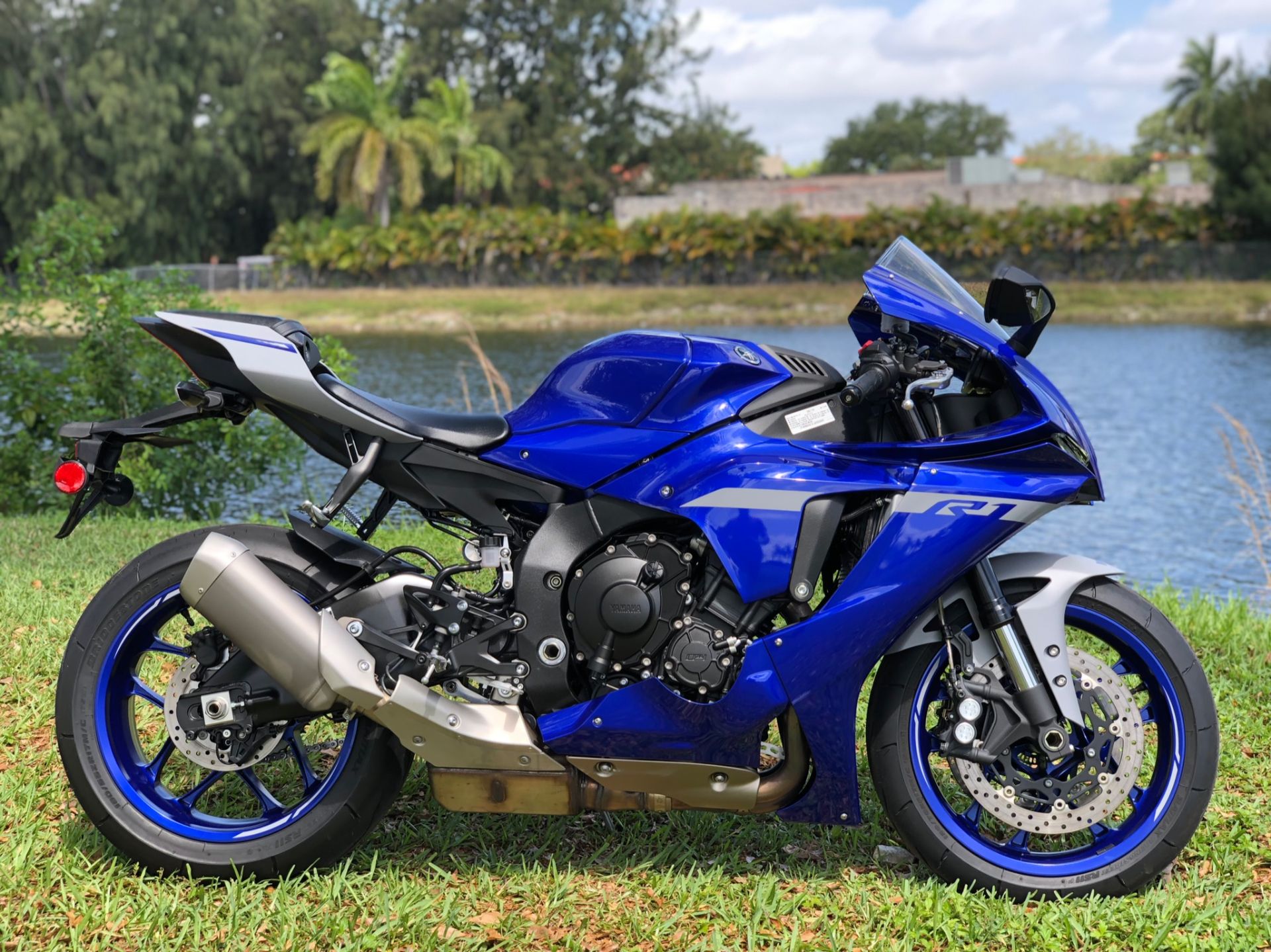 2020 Yamaha YZF-R1 in North Miami Beach, Florida - Photo 2
