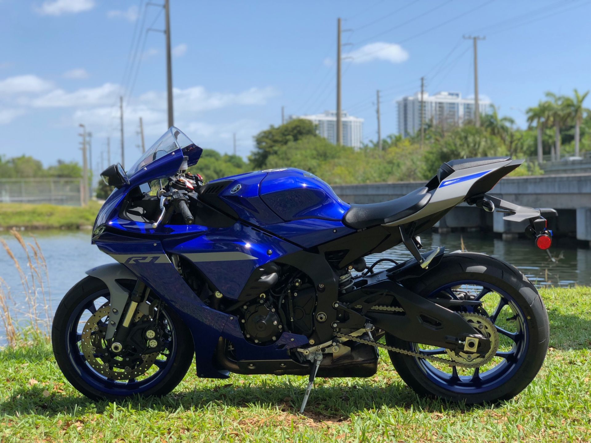 2020 Yamaha YZF-R1 in North Miami Beach, Florida - Photo 18