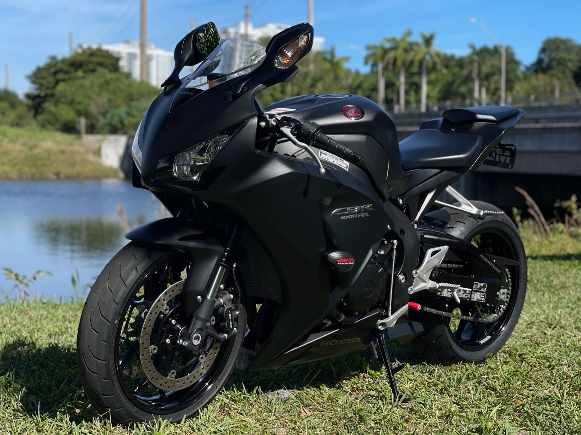 2016 Honda CBR1000RR in North Miami Beach, Florida - Photo 17