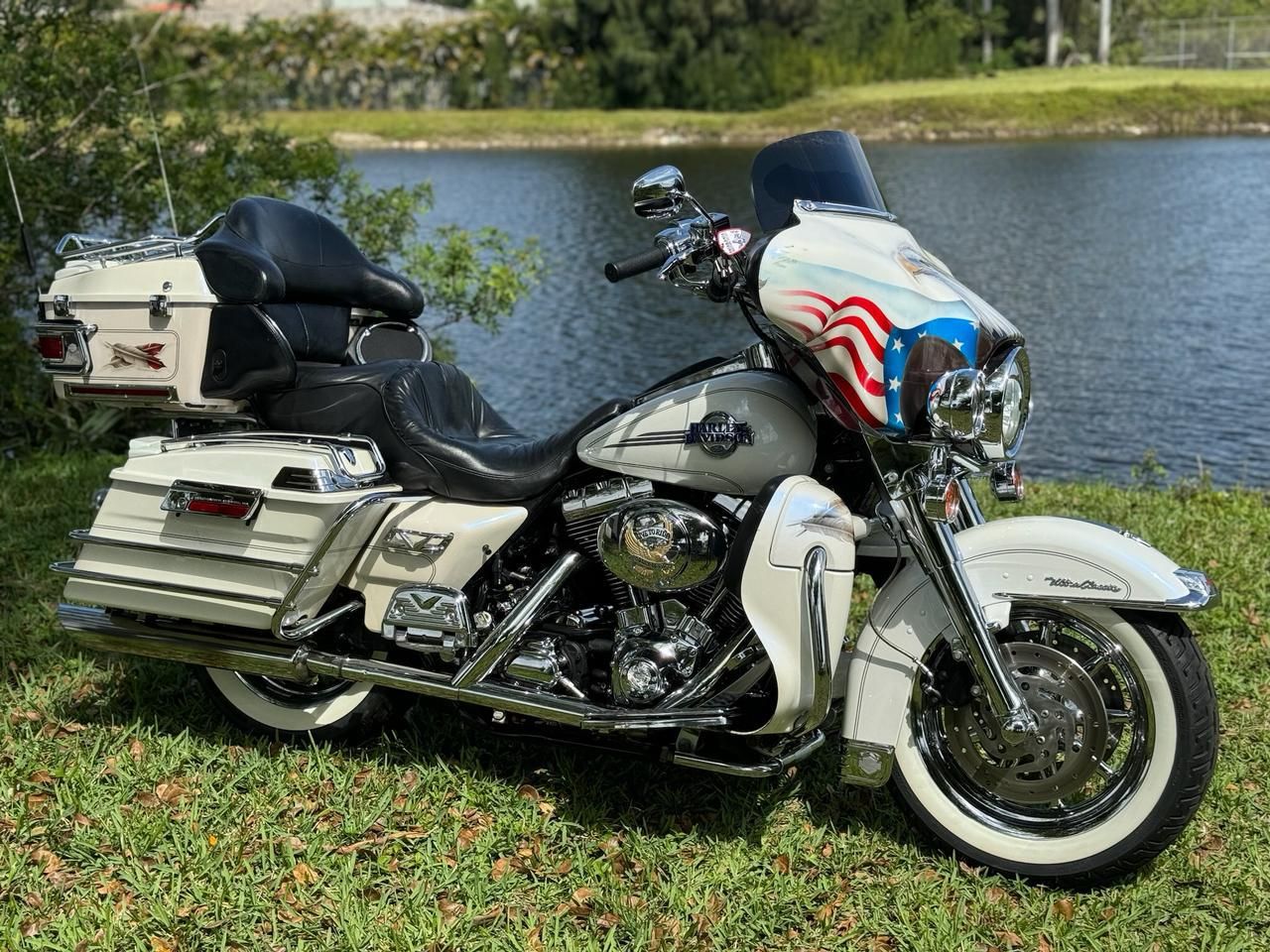 2005 Harley-Davidson FLHTCUI Ultra Classic® Electra Glide® in North Miami Beach, Florida - Photo 1