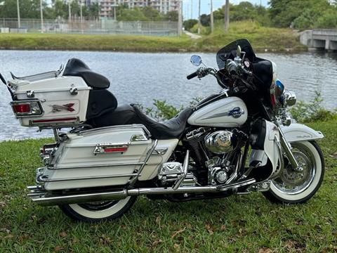 2005 Harley-Davidson FLHTCUI Ultra Classic® Electra Glide® in North Miami Beach, Florida - Photo 4