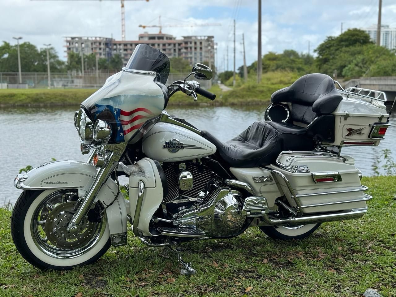 2005 Harley-Davidson FLHTCUI Ultra Classic® Electra Glide® in North Miami Beach, Florida - Photo 14