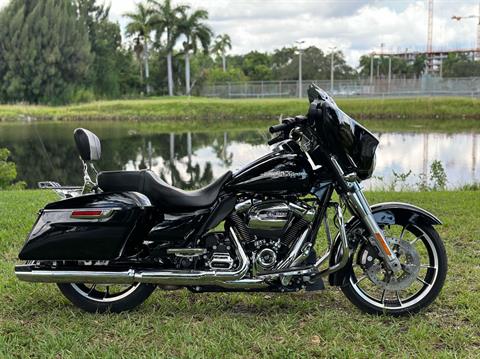 2020 Harley-Davidson Street Glide® in North Miami Beach, Florida - Photo 7