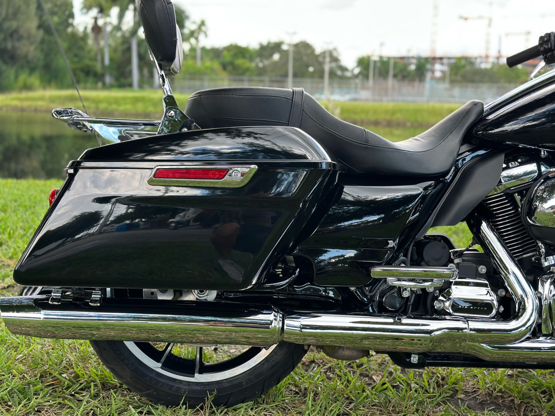 2020 Harley-Davidson Street Glide® in North Miami Beach, Florida - Photo 9