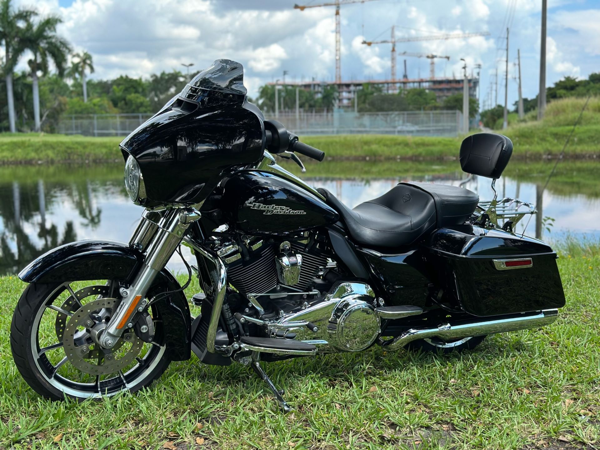 2020 Harley-Davidson Street Glide® in North Miami Beach, Florida - Photo 19