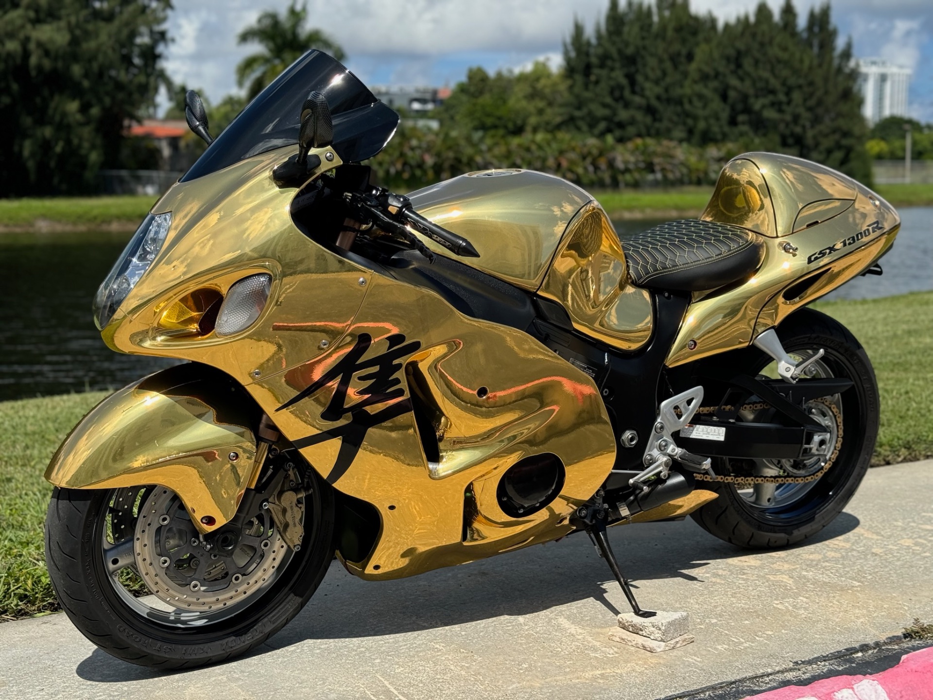 2006 Suzuki Hayabusa™ 1300 in North Miami Beach, Florida - Photo 12