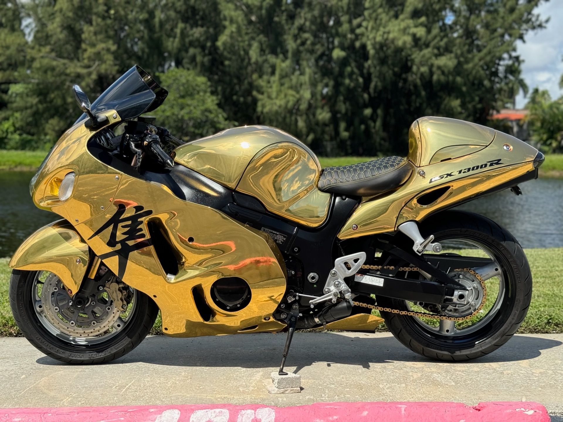 2006 Suzuki Hayabusa™ 1300 in North Miami Beach, Florida - Photo 13