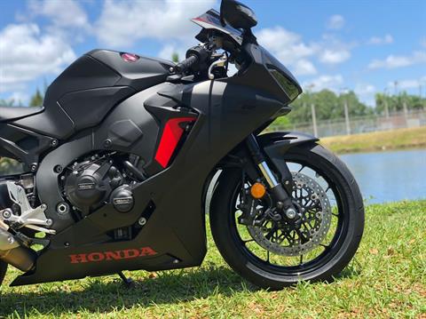 2018 Honda CBR1000RR in North Miami Beach, Florida - Photo 5