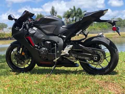 2018 Honda CBR1000RR in North Miami Beach, Florida - Photo 17