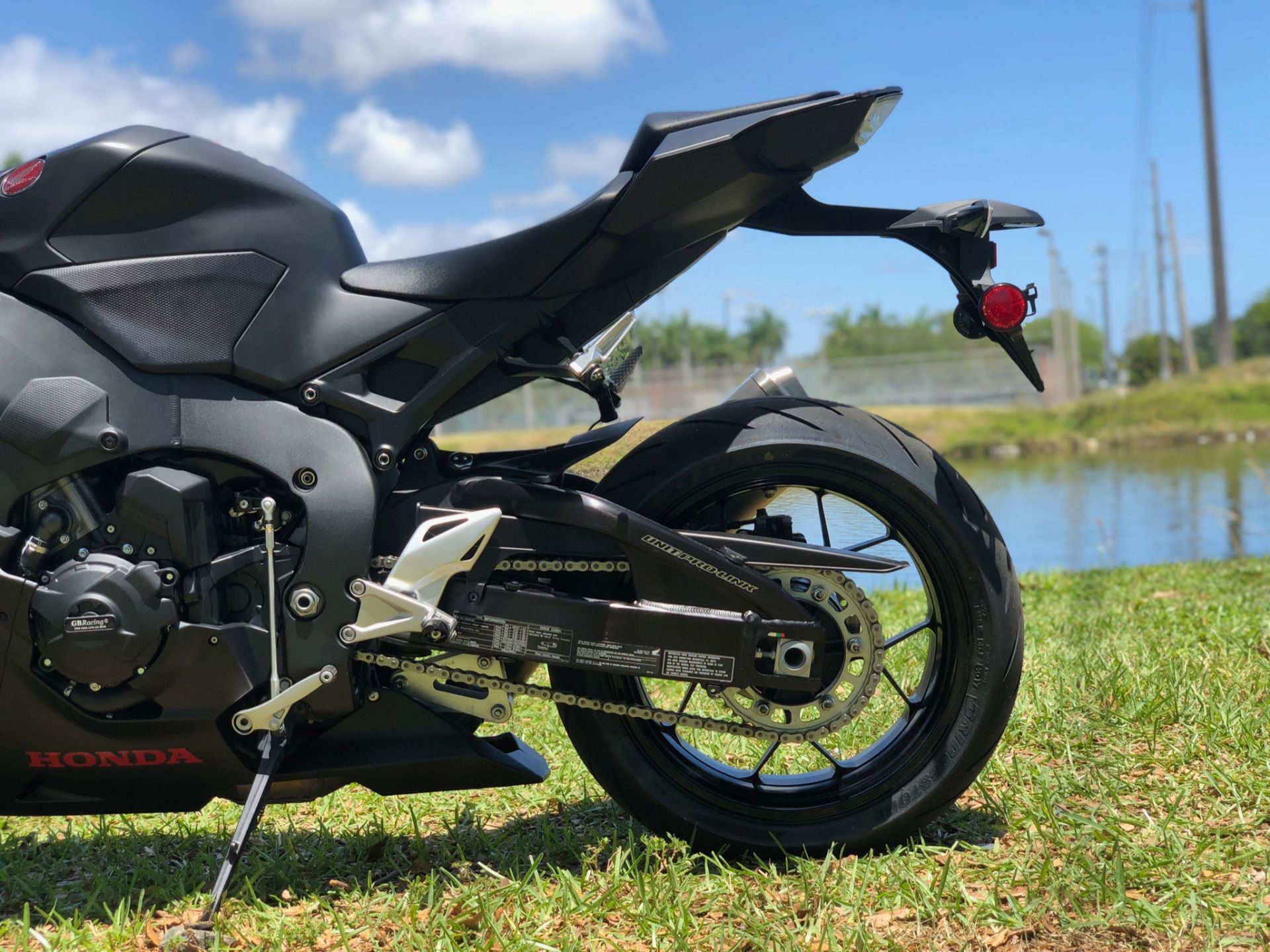 2018 Honda CBR1000RR in North Miami Beach, Florida - Photo 19