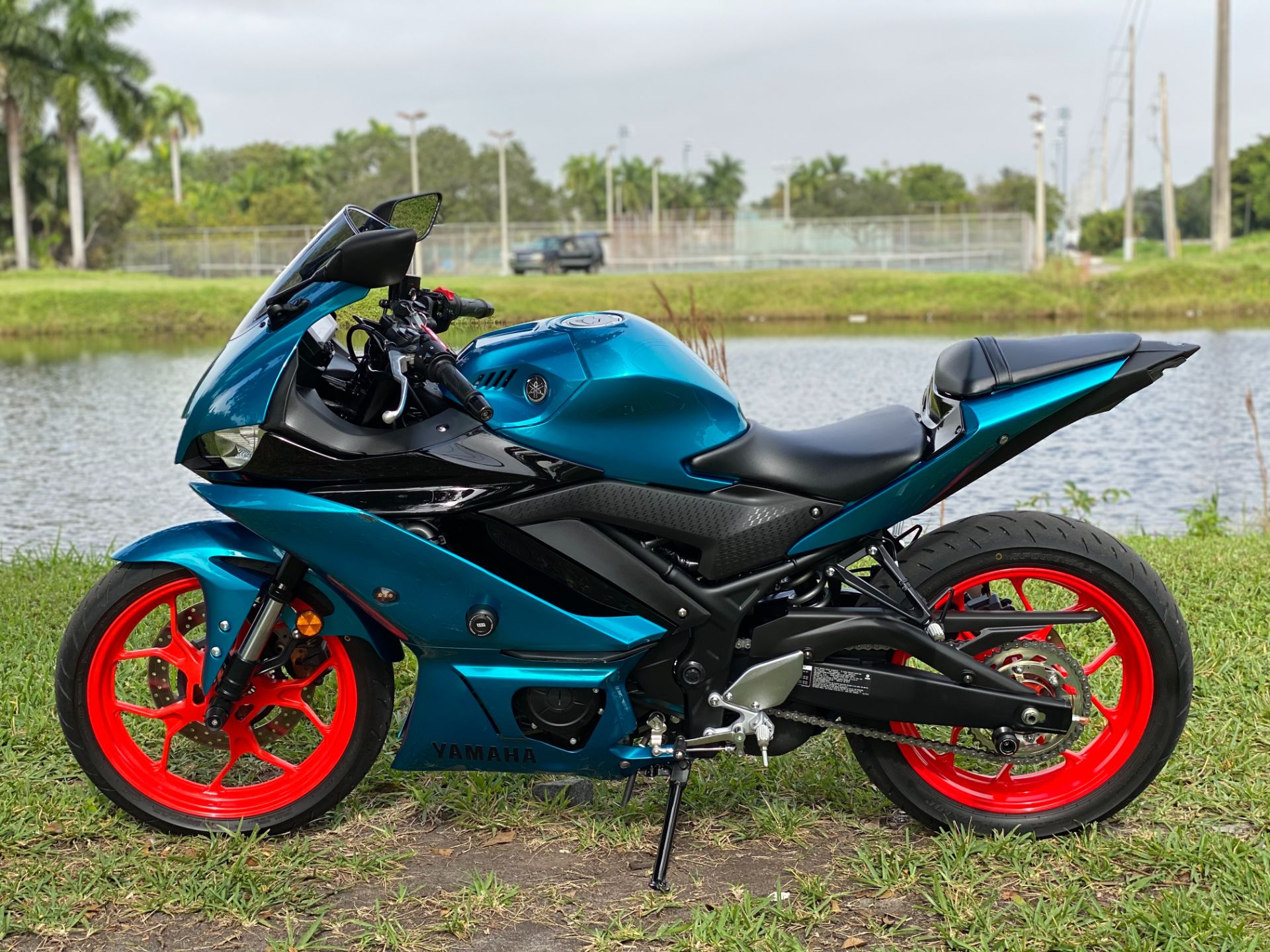 2021 Yamaha YZF-R3 ABS in North Miami Beach, Florida - Photo 18
