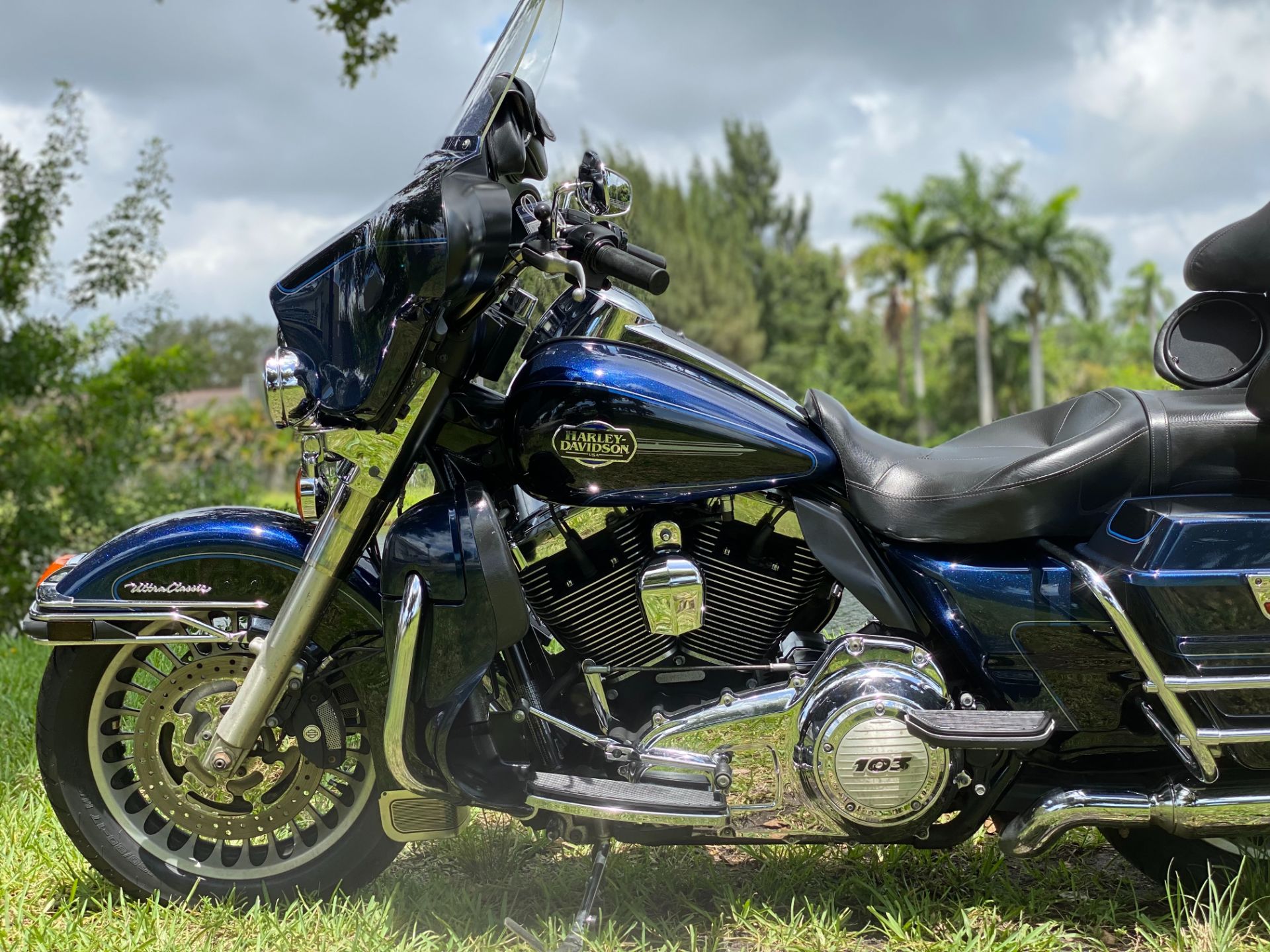 2013 Harley-Davidson Ultra Classic® Electra Glide® in North Miami Beach, Florida - Photo 12