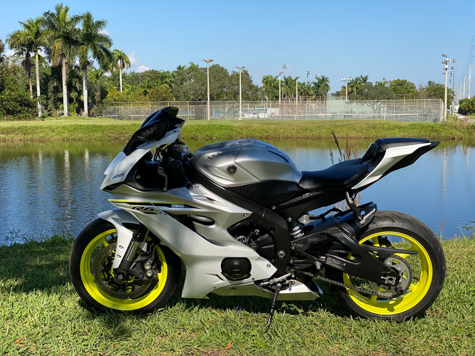 2017 Yamaha YZF-R6 in North Miami Beach, Florida - Photo 19