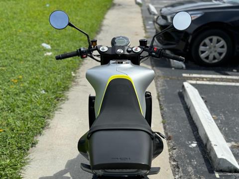 2019 Husqvarna Vitpilen 701 in North Miami Beach, Florida - Photo 10