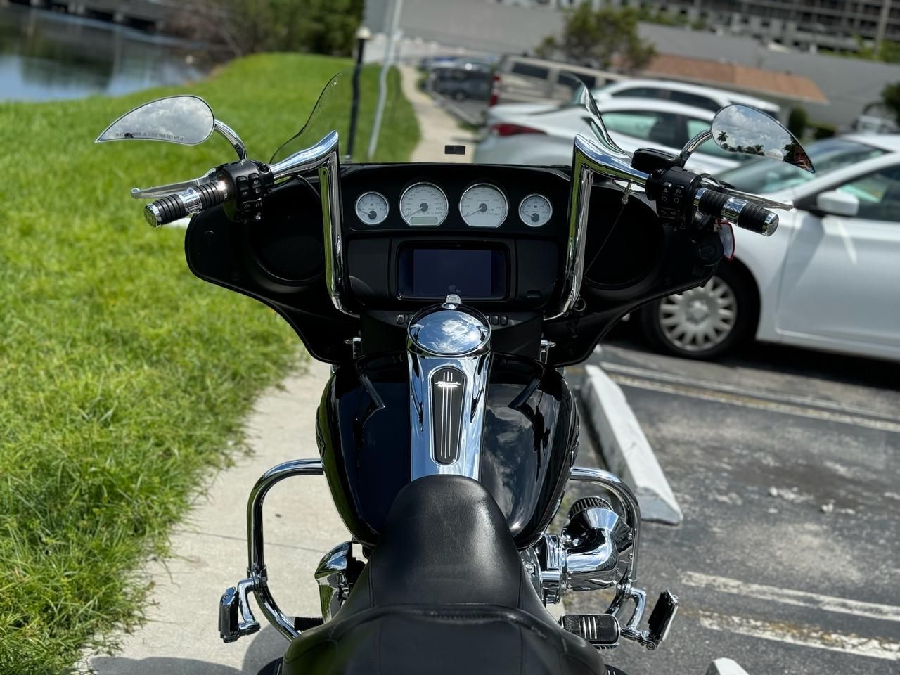 2021 Harley-Davidson Street Glide® in North Miami Beach, Florida - Photo 10