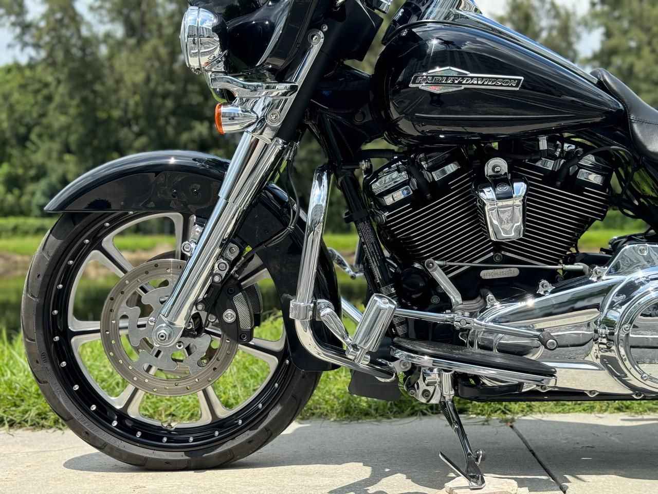 2021 Harley-Davidson Street Glide® in North Miami Beach, Florida - Photo 15