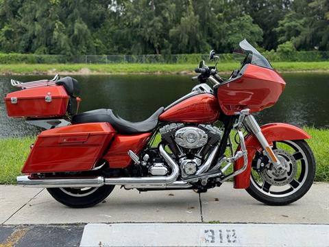 2011 Harley-Davidson Road Glide® Custom in North Miami Beach, Florida - Photo 3