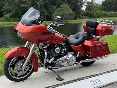 2011 Harley-Davidson Road Glide® Custom in North Miami Beach, Florida - Photo 11