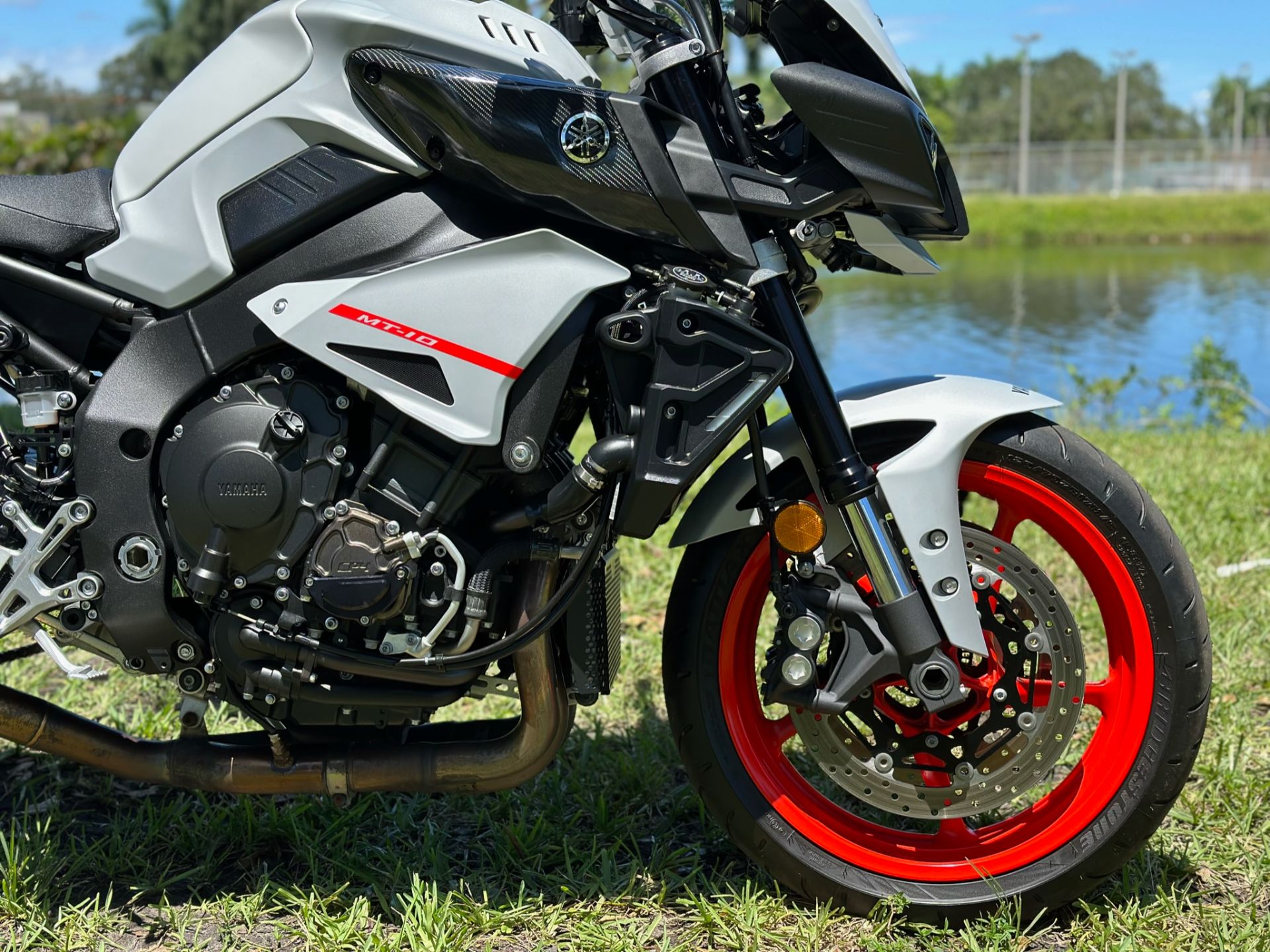 2020 Yamaha MT-10 in North Miami Beach, Florida - Photo 6