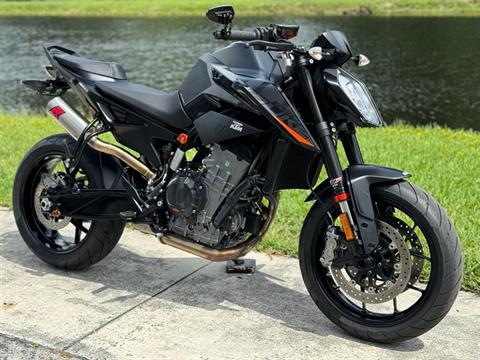 2021 KTM 890 Duke R in North Miami Beach, Florida