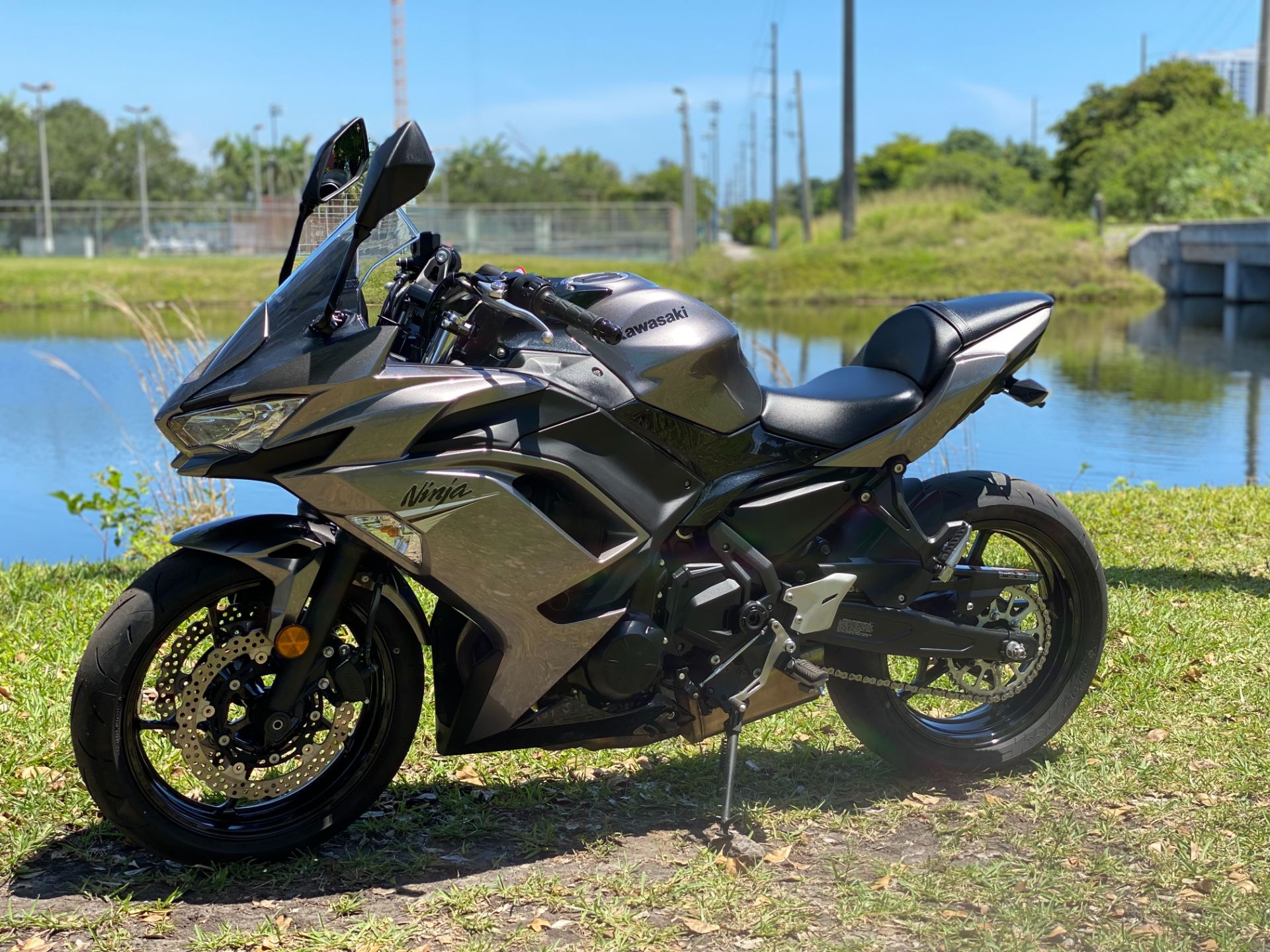 2021 Kawasaki Ninja 650 in North Miami Beach, Florida - Photo 19