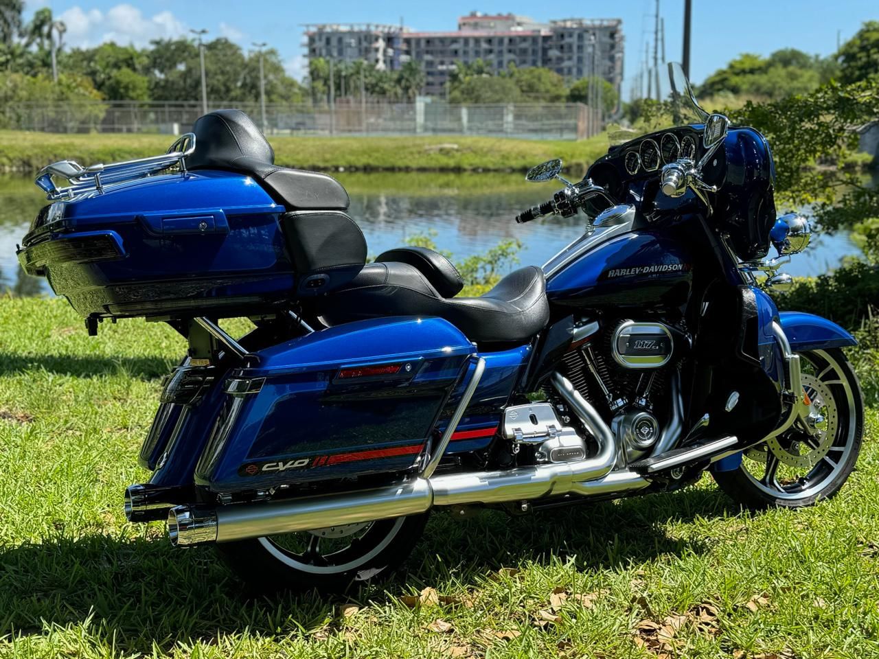 2020 Harley-Davidson CVO™ Limited in North Miami Beach, Florida - Photo 3