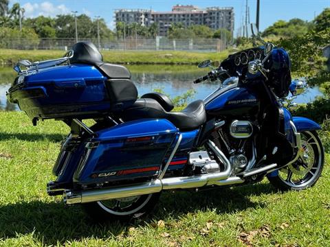 2020 Harley-Davidson CVO™ Limited in North Miami Beach, Florida - Photo 3