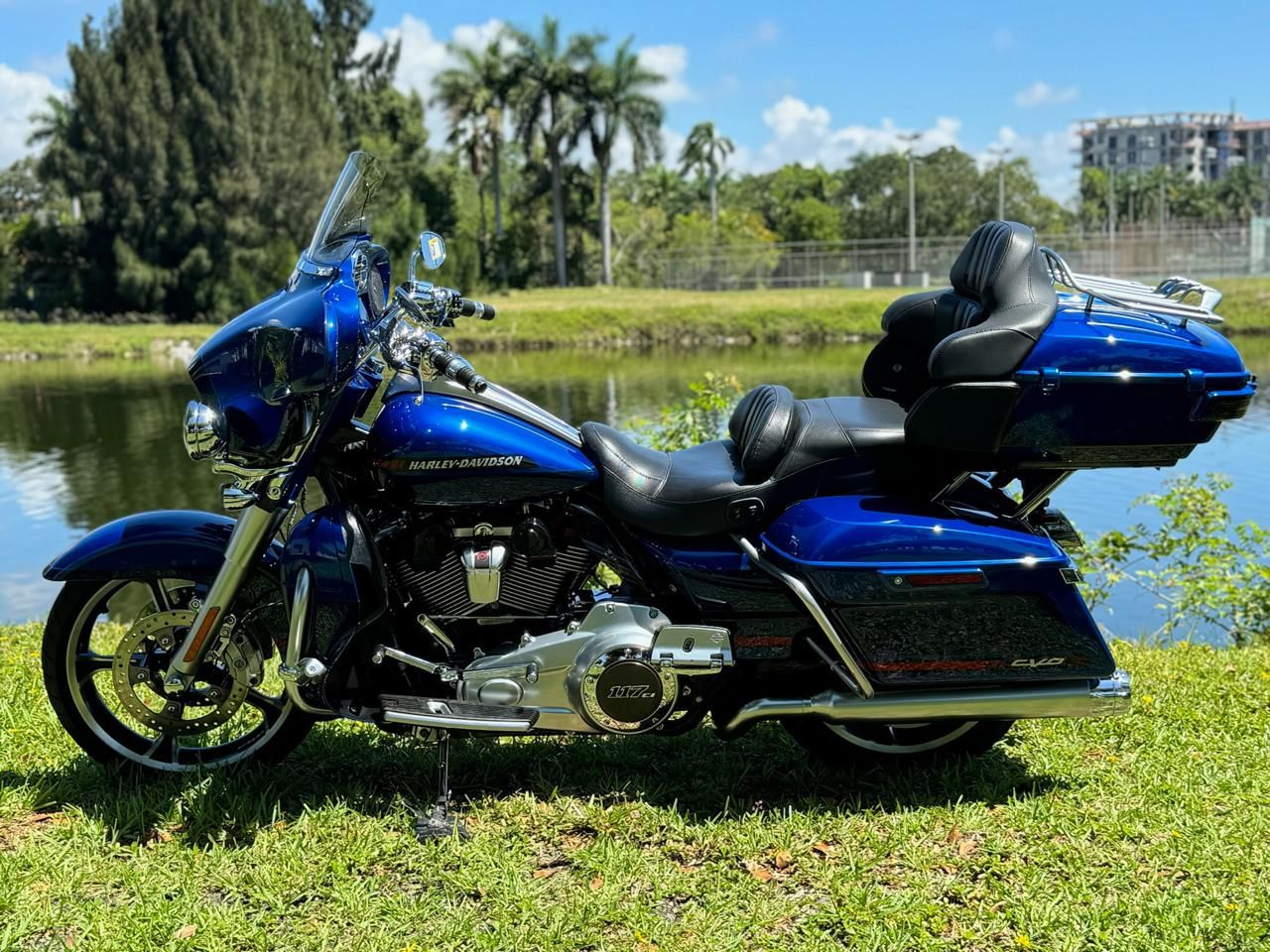 2020 Harley-Davidson CVO™ Limited in North Miami Beach, Florida - Photo 12