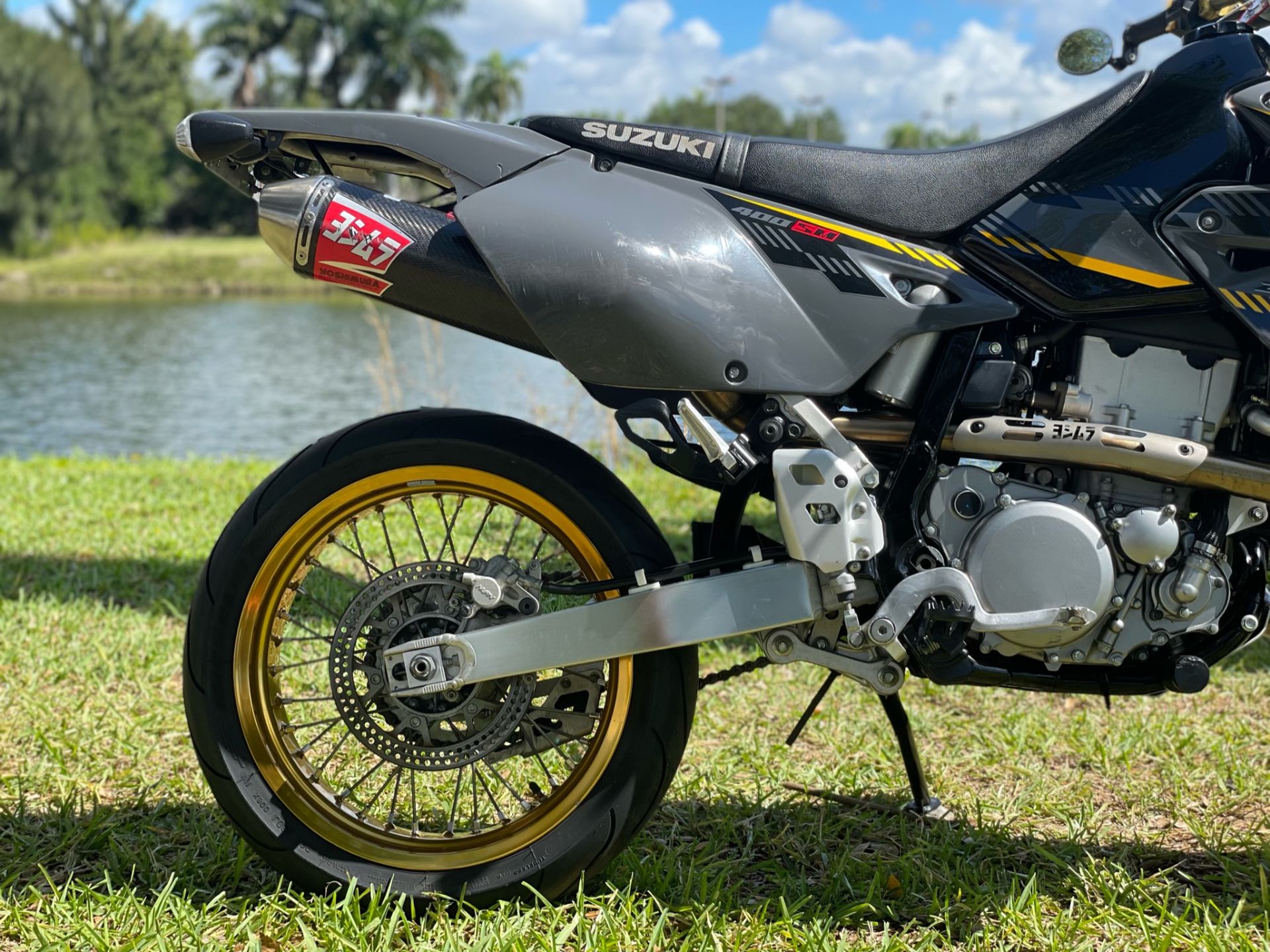 2016 Suzuki DR-Z400SM in North Miami Beach, Florida - Photo 4