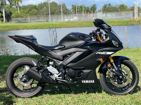 2019 Yamaha YZF-R3 in North Miami Beach, Florida - Photo 3