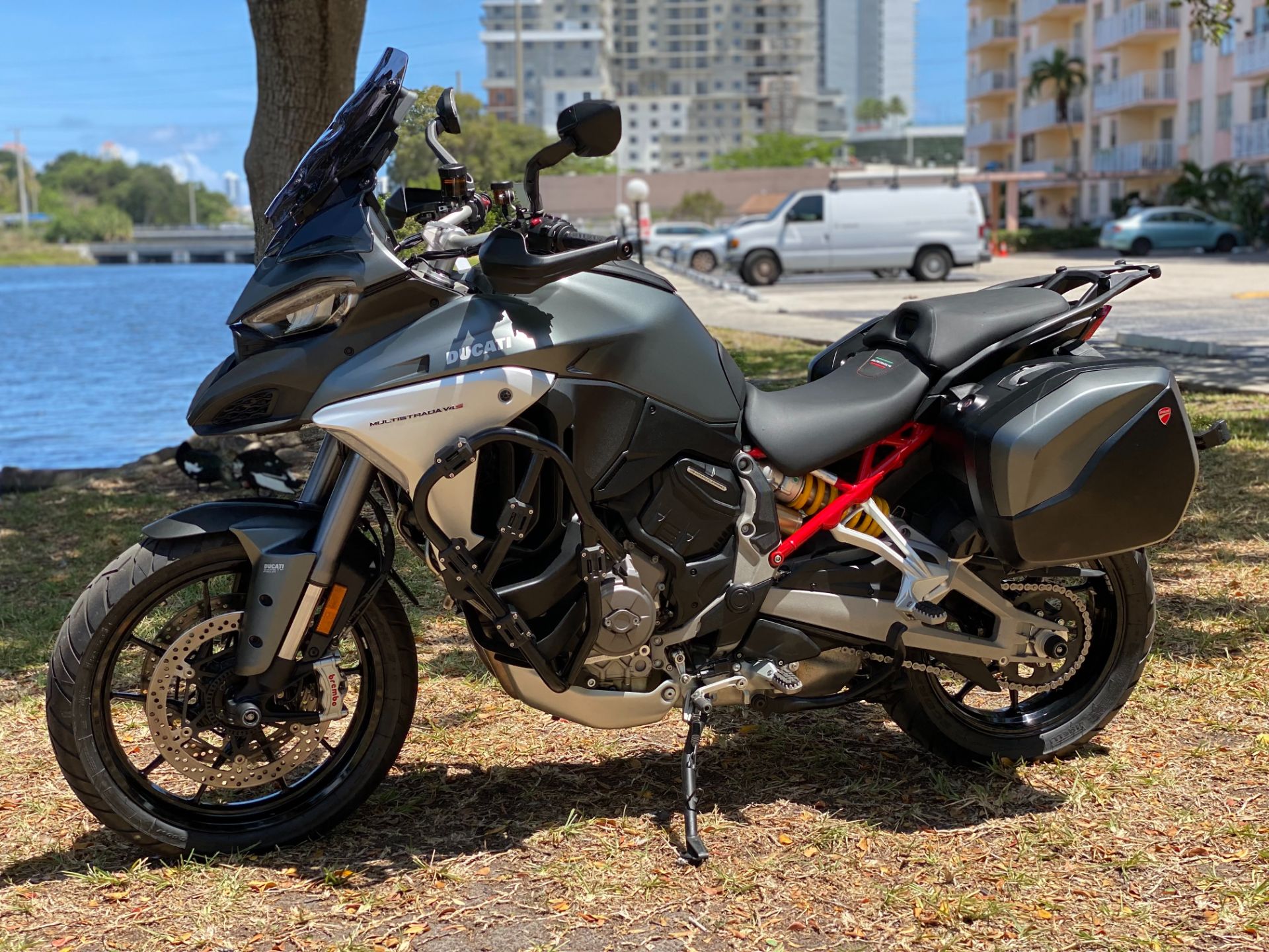 2021 Ducati Multistrada V4 S Travel & Radar in North Miami Beach, Florida - Photo 15