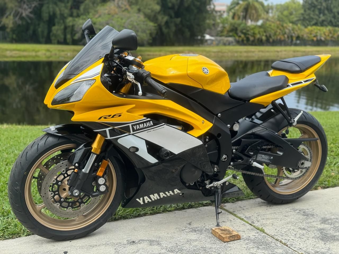 2016 Yamaha YZF-R6 in North Miami Beach, Florida - Photo 12