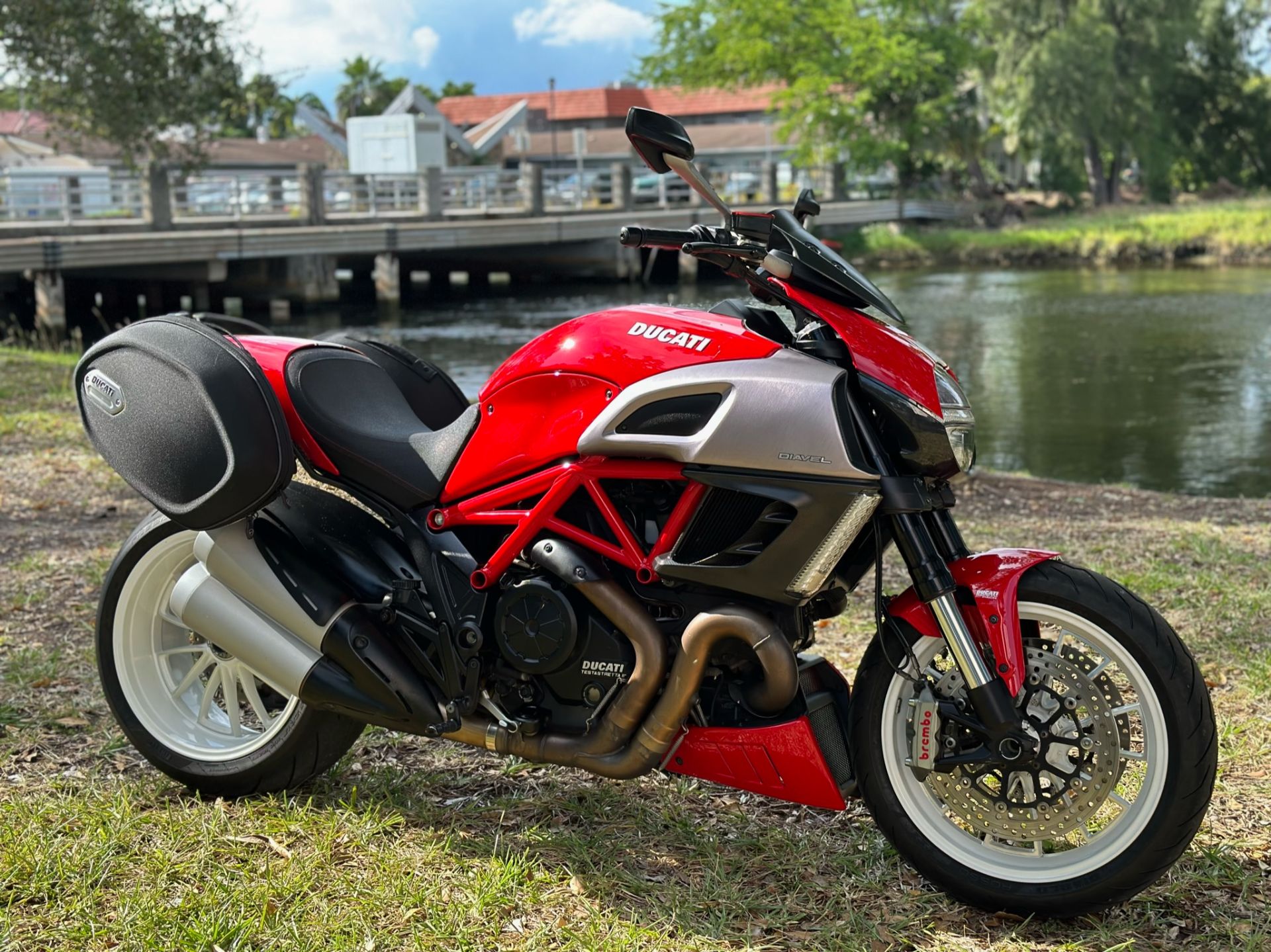 2013 Ducati Diavel in North Miami Beach, Florida - Photo 1