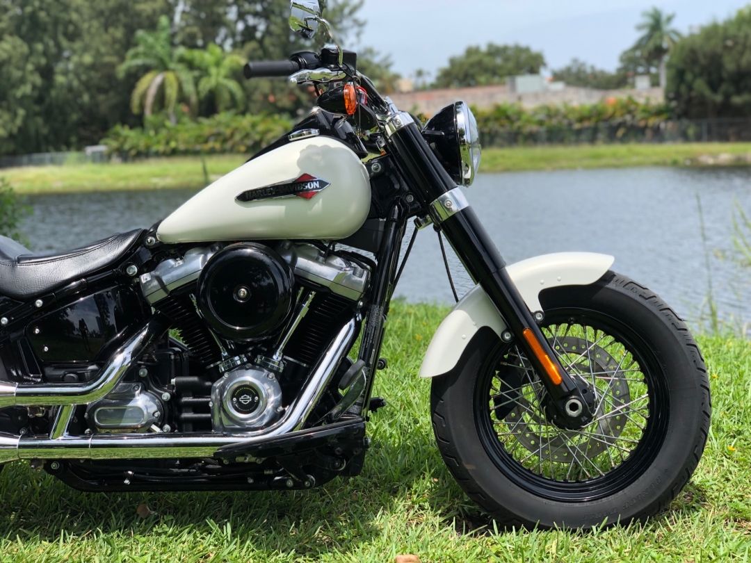 2018 Harley-Davidson Softail Slim® 107 in North Miami Beach, Florida - Photo 5