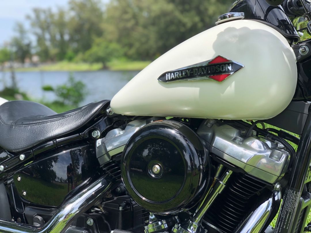 2018 Harley-Davidson Softail Slim® 107 in North Miami Beach, Florida - Photo 6