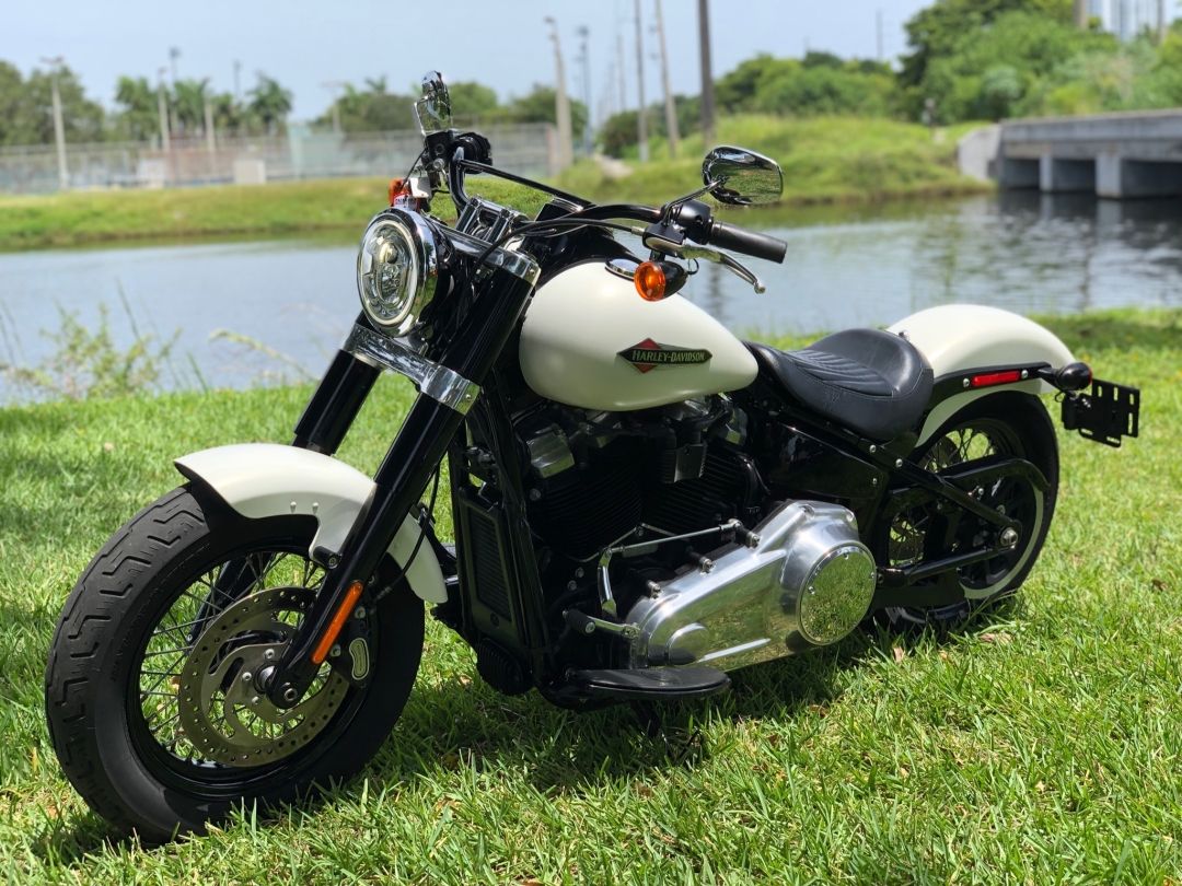 2018 Harley-Davidson Softail Slim® 107 in North Miami Beach, Florida - Photo 14