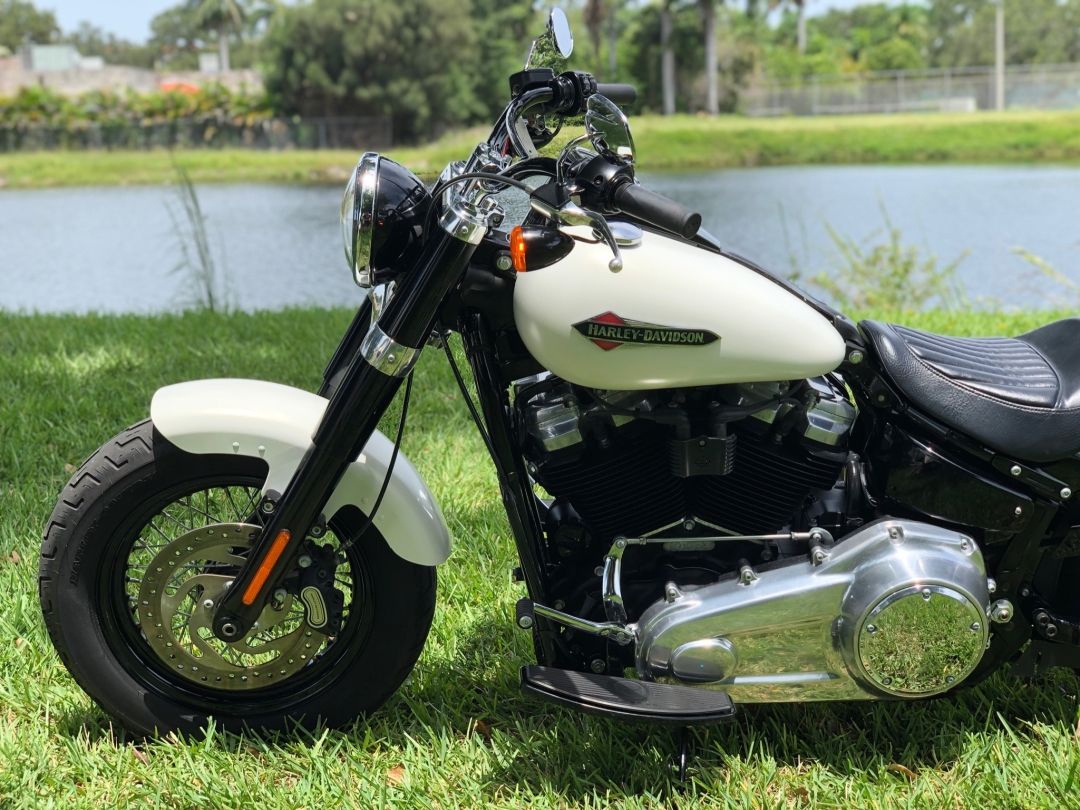 2018 Harley-Davidson Softail Slim® 107 in North Miami Beach, Florida - Photo 17