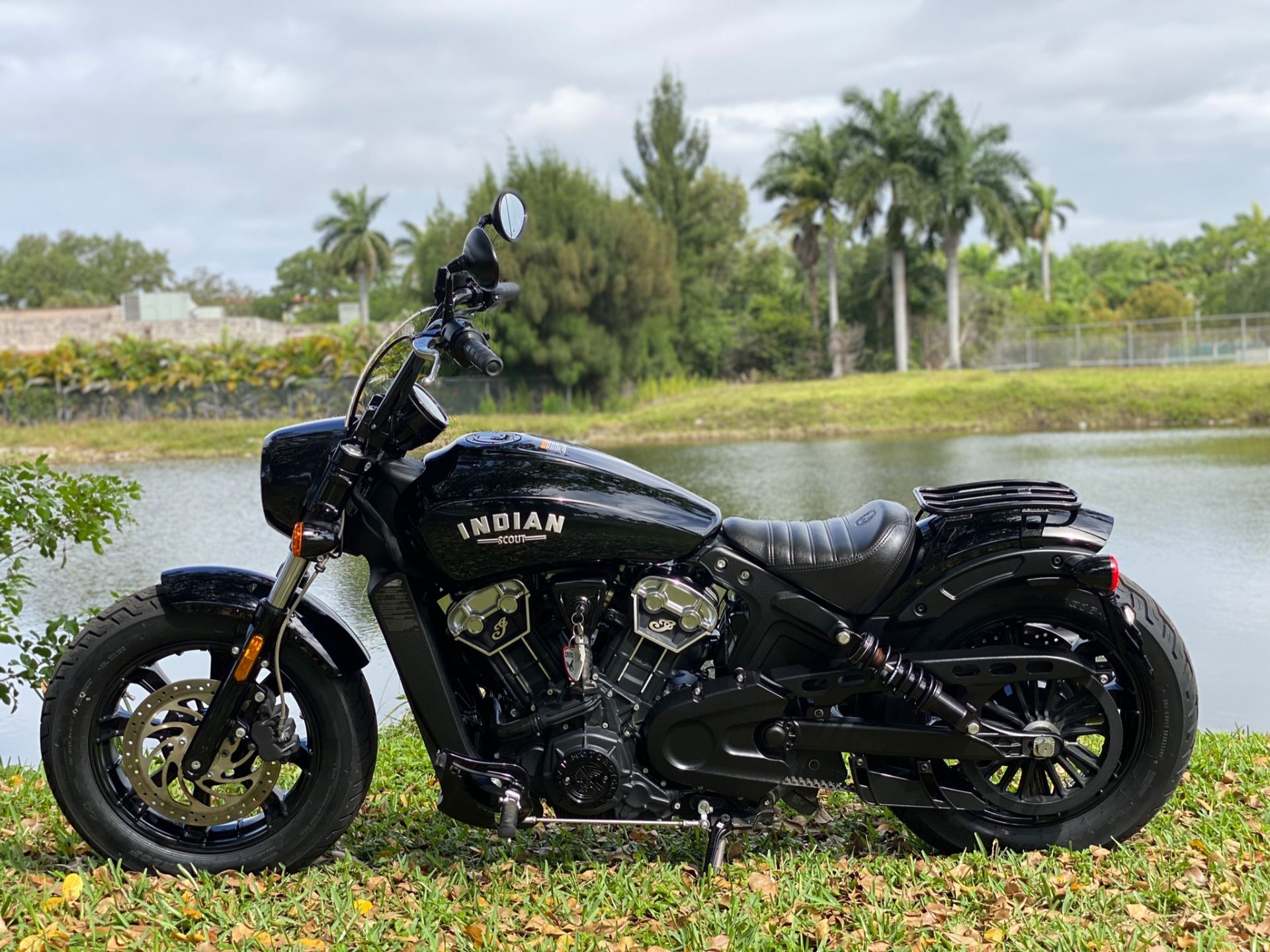 2018 Indian Scout® Bobber in North Miami Beach, Florida - Photo 15