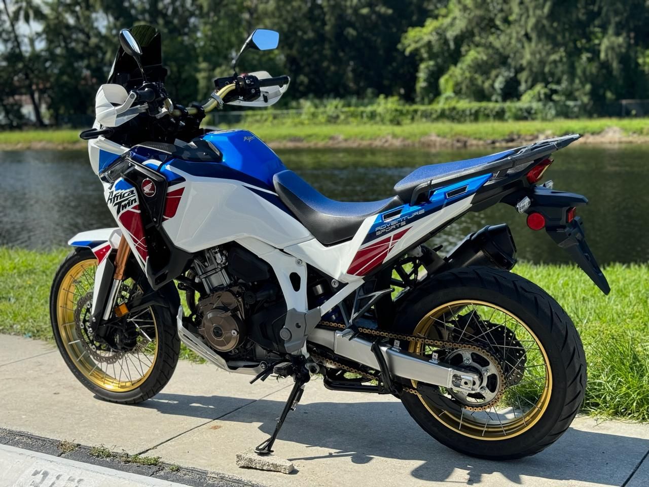 2022 Honda Africa Twin Adventure Sports ES DCT in North Miami Beach, Florida - Photo 14