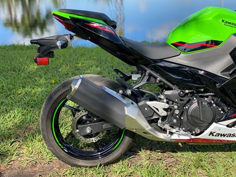 2022 Kawasaki Ninja 400 ABS KRT Edition in North Miami Beach, Florida - Photo 5