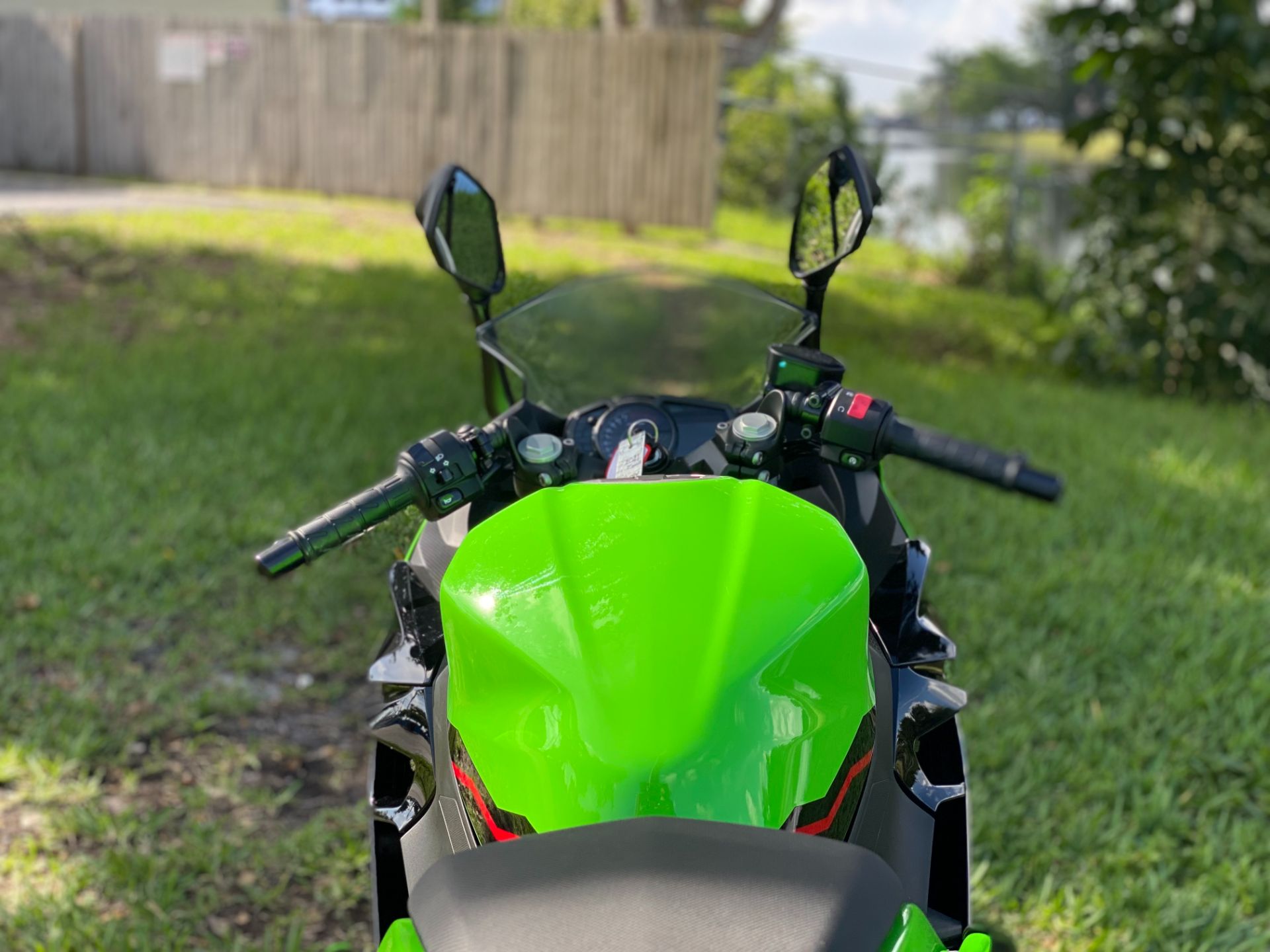 2022 Kawasaki Ninja 400 ABS KRT Edition in North Miami Beach, Florida - Photo 14