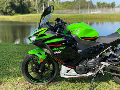 2022 Kawasaki Ninja 400 ABS KRT Edition in North Miami Beach, Florida - Photo 21
