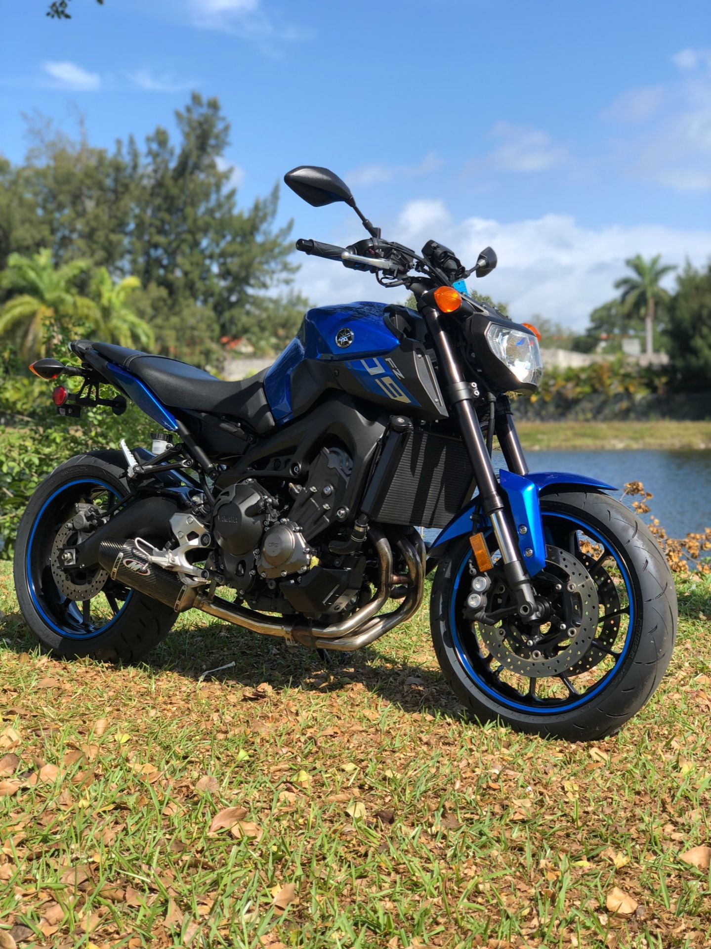 2016 Yamaha FZ-09 in North Miami Beach, Florida - Photo 2