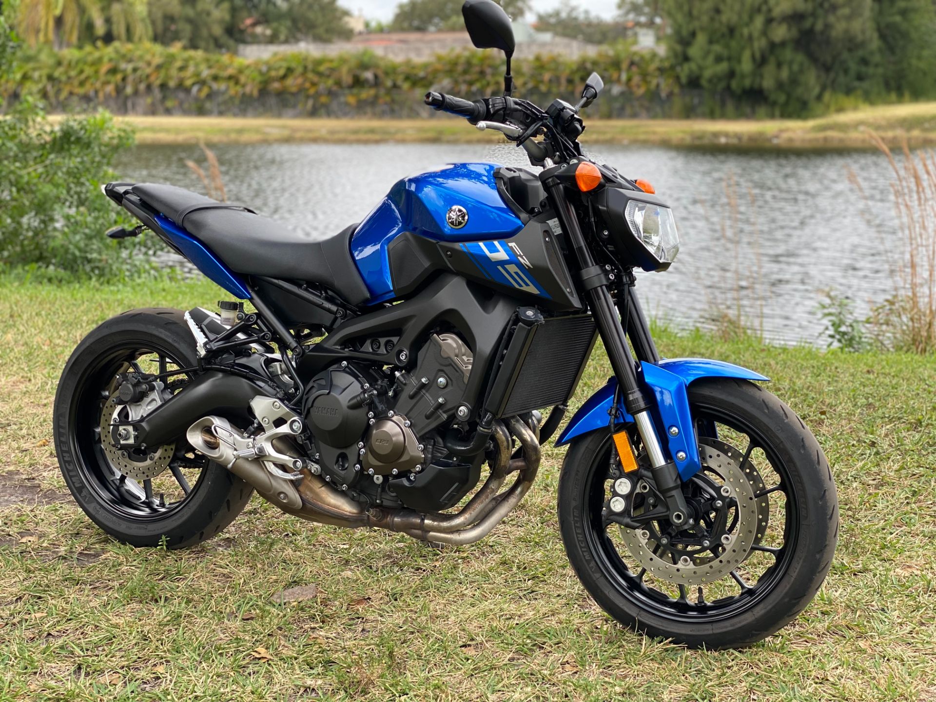 2016 Yamaha FZ-09 in North Miami Beach, Florida - Photo 1