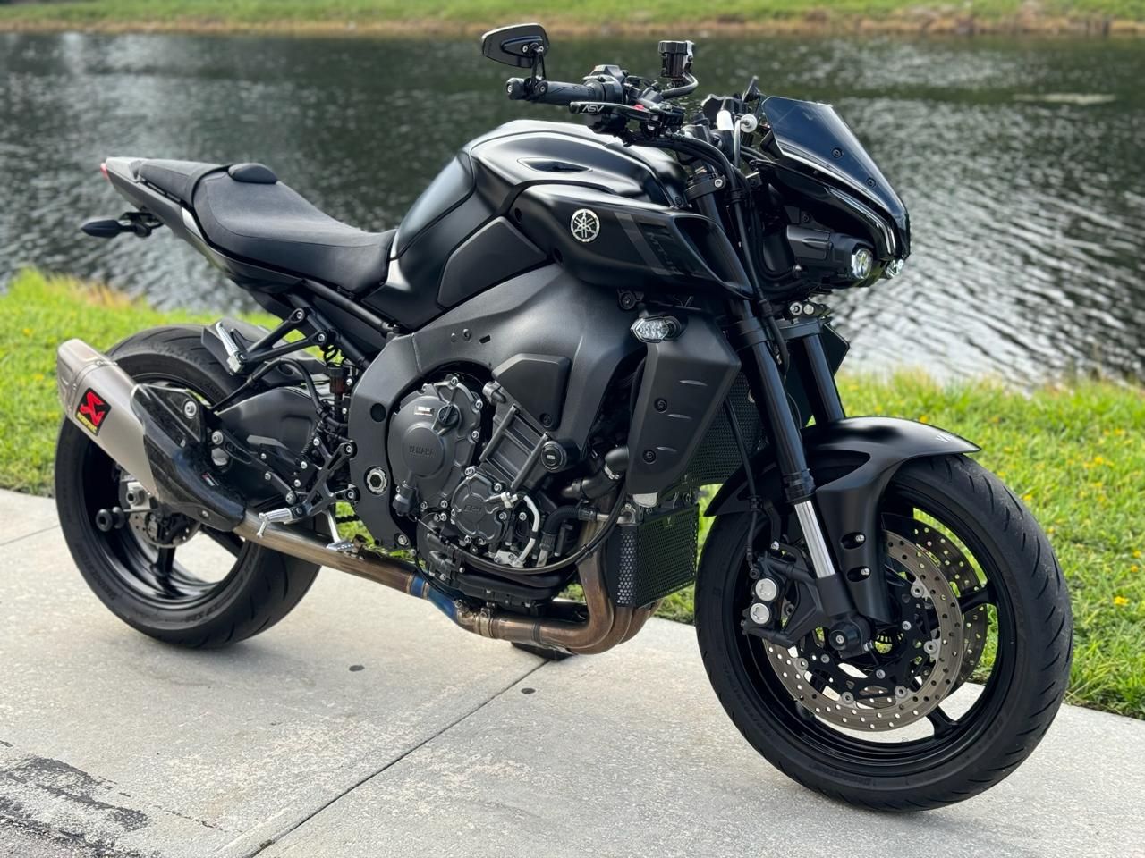 2022 Yamaha MT-10 in North Miami Beach, Florida - Photo 1