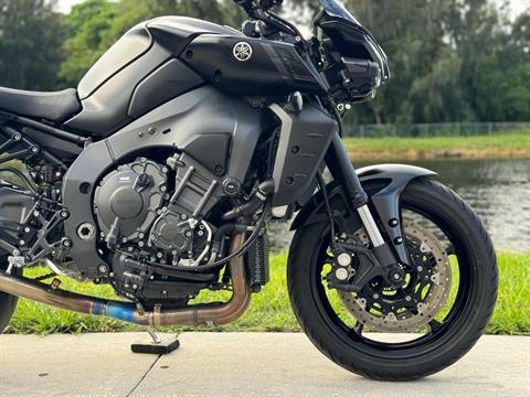 2022 Yamaha MT-10 in North Miami Beach, Florida - Photo 6